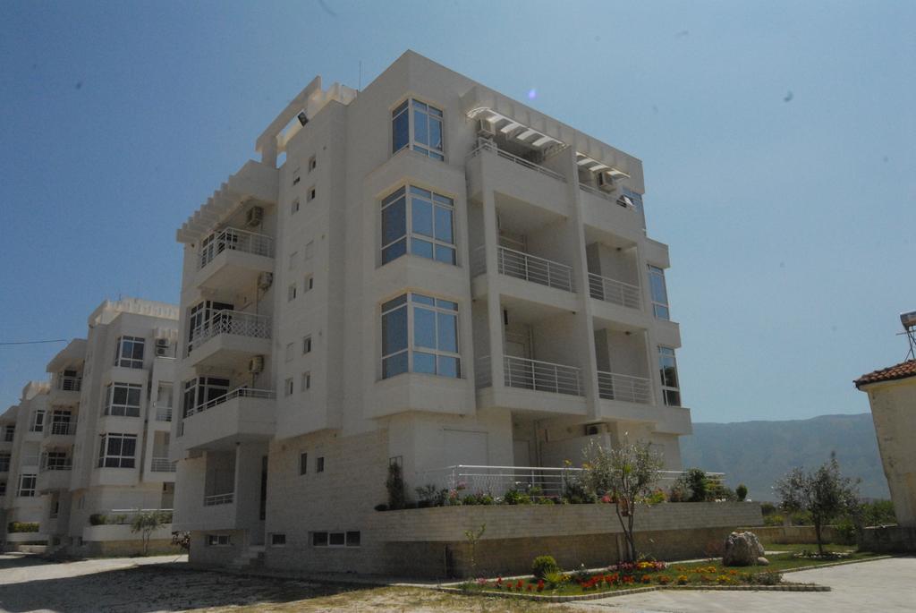 Radhima Beach Apartment-Tirana Resort Orikum Dış mekan fotoğraf